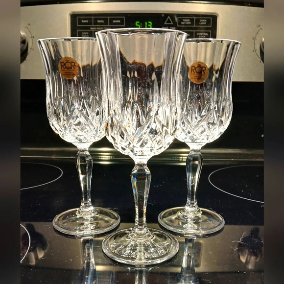 New 24% Led Crystal Sparkly RCR Opera 6oz Wine Glasses Set of 3 Elegant & Modern - Picture 1 of 6